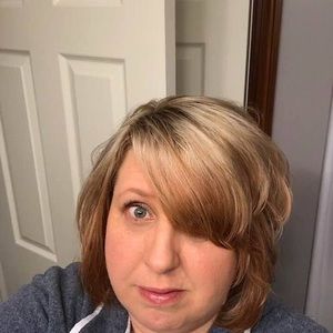 Meet your Posher, Renee'